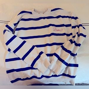 H&M striped crew neck sweatshirt. “Bisou” embroidery.